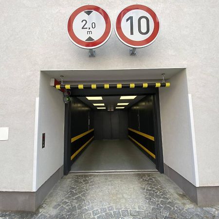 Ferienwohnung Seven Days Smichov Prag Exterior foto
