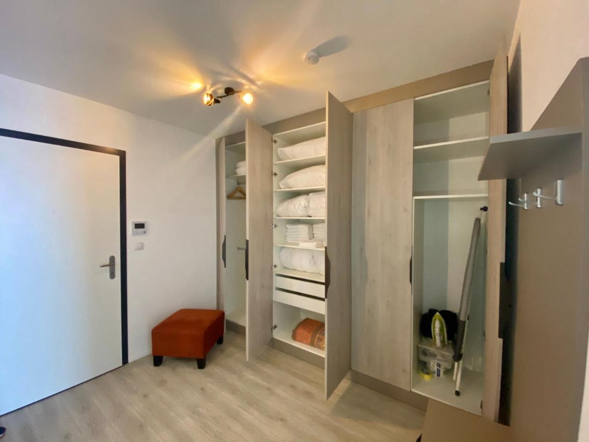 Ferienwohnung Seven Days Smichov Prag Exterior foto